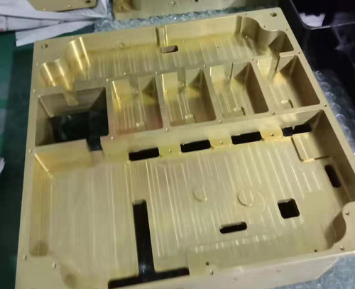 散热片导电黄